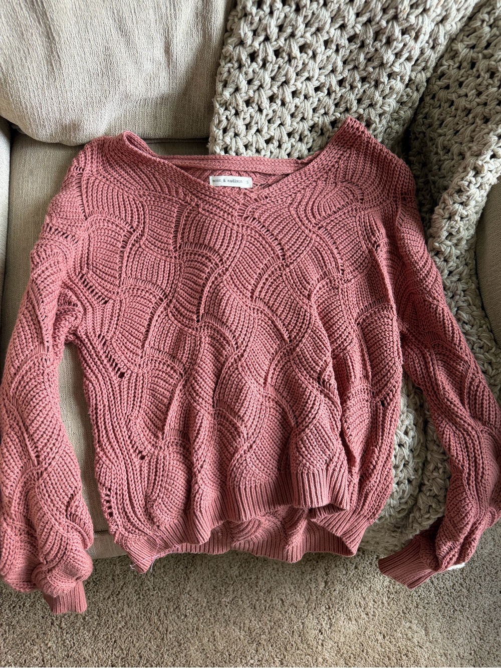 moon & madison Dusty Rose Scoop-Neck Knit Sweater